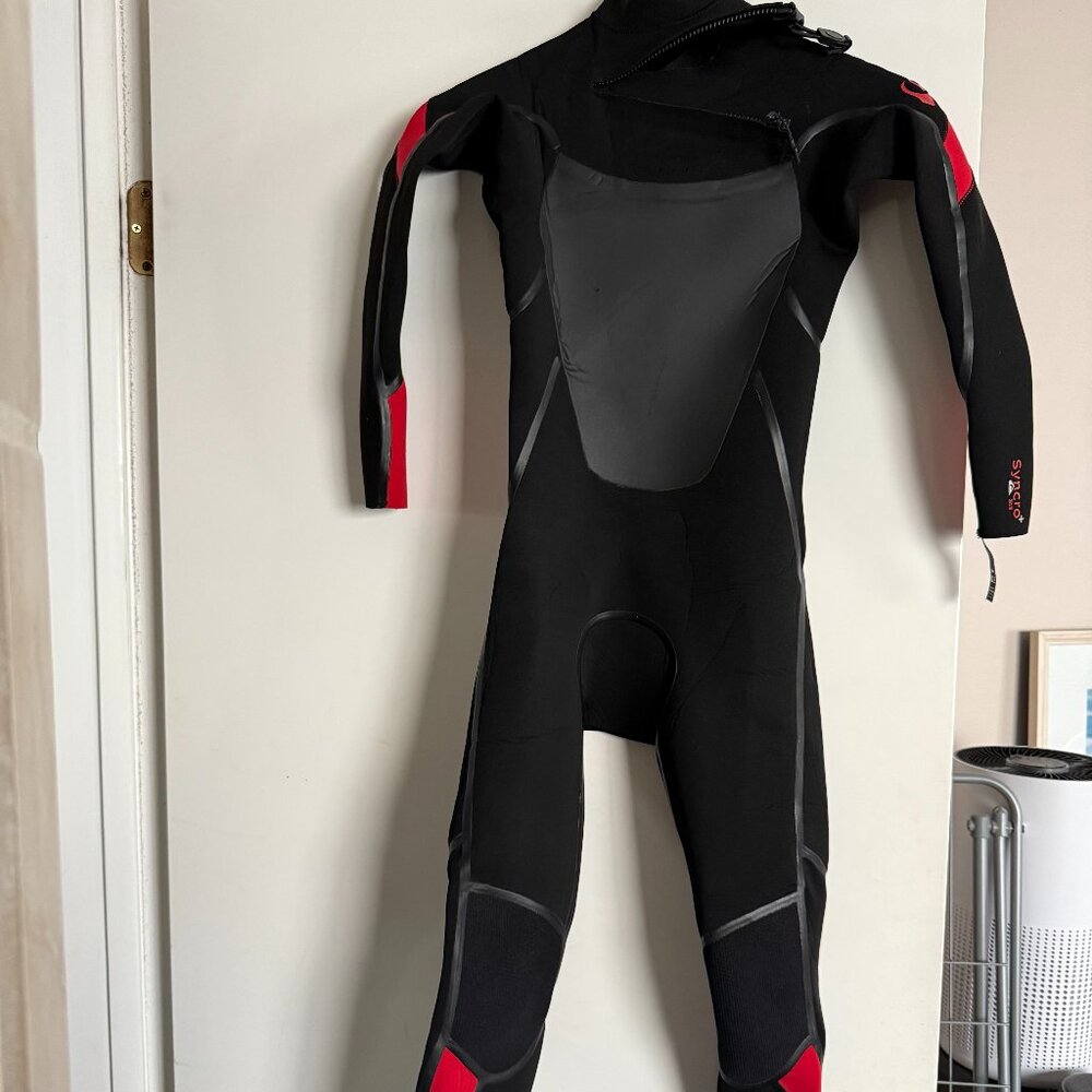 Quiksilver Boys' 3/2mm Syncro Plus Chest Zip Wetsuit black and red size 12B